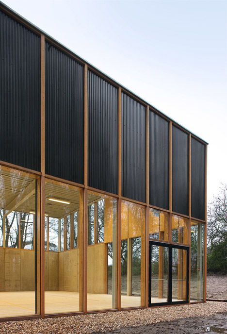KAU Gymnasium by URA