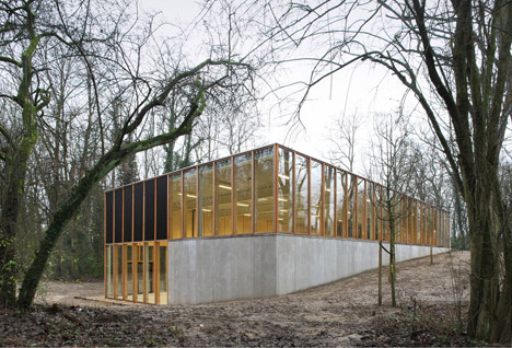 KAU Gymnasium by URA