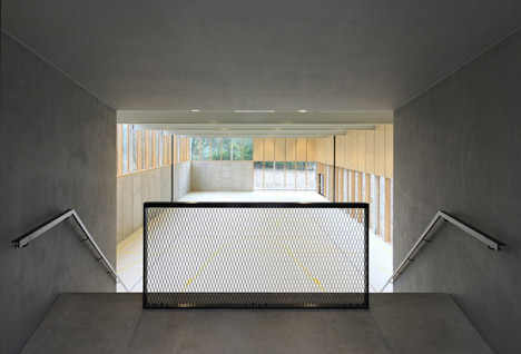 KAU Gymnasium by URA