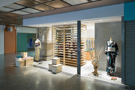 Kimono store in Kobe by Yusuke Seki