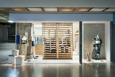 Kimono store in Kobe by Yusuke Seki