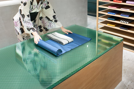 Kimono store in Kobe by Yusuke Seki