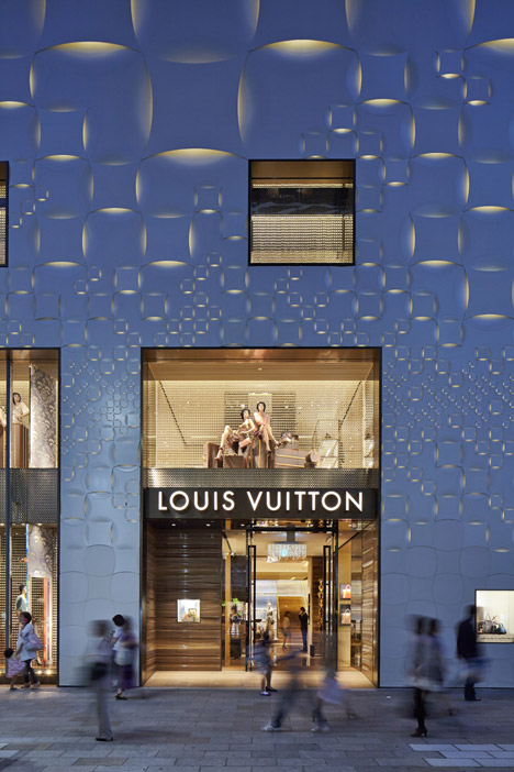 Louis Vuitton Tokyo by Aoki Jun