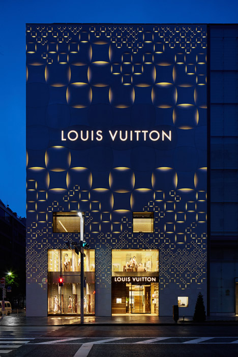 Louis Vuitton Tokyo by Aoki Jun