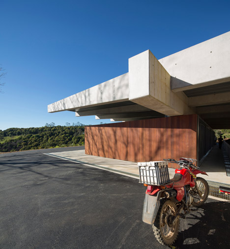 Lune-de-Sang-Sheds-by-CHROFI_2_dezeen_468_9