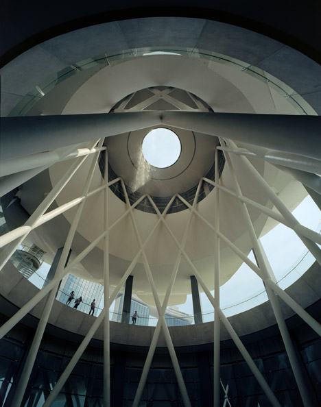Marina Bay Sands by Moshe Safdie