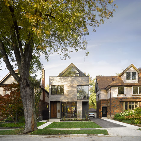 Drew Mandel Architects designs Moore Park Residence “to echo the rhythm of its neighbours”