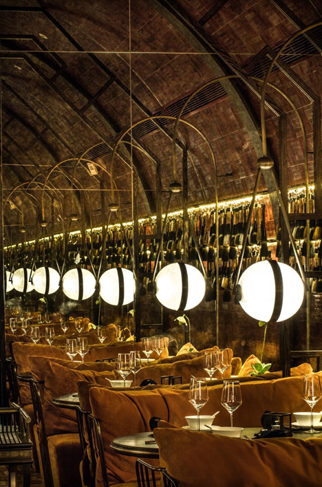 Mott 32 by Joyce Wang