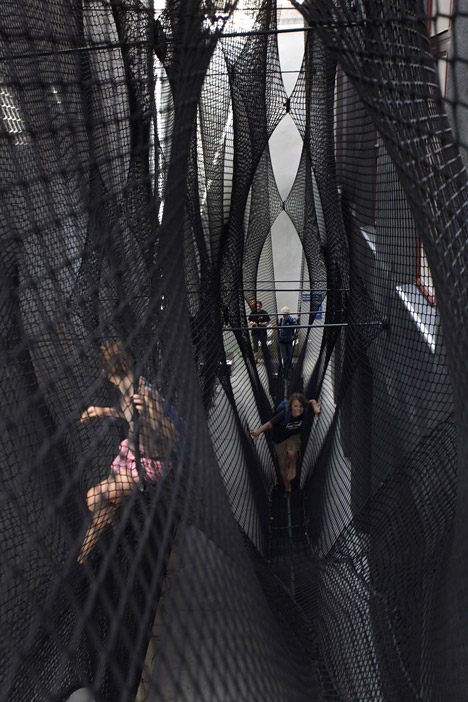 Net Linz OK center for contemporary art Numen/For Use