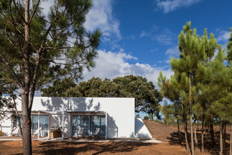 Rural Tourism in Odemira by [i]da arquitectos