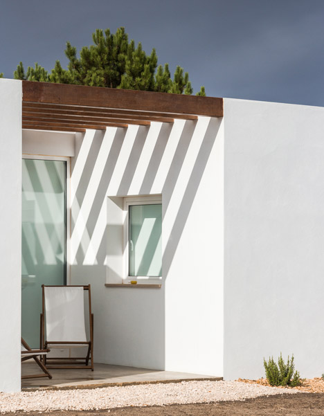 Rural Tourism in Odemira by [i]da arquitectos