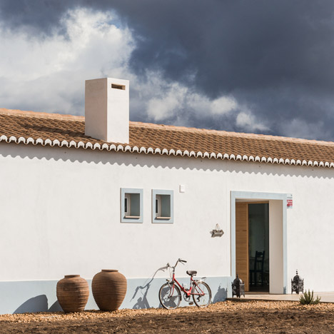 Rural Tourism in Odemira by [i]da arquitectos