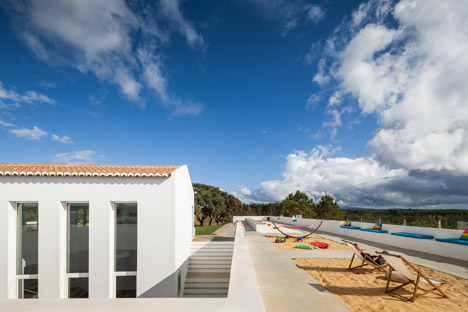Rural Tourism in Odemira by [i]da arquitectos