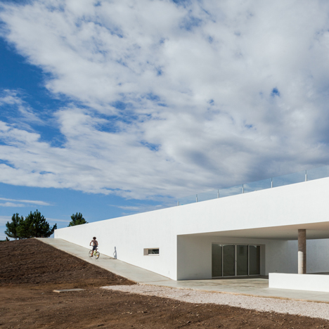 Rural Tourism in Odemira by [i]da arquitectos
