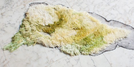 Sea Me algae rug by Studio Nienke Hoogvliet