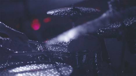 See music video by Tycho