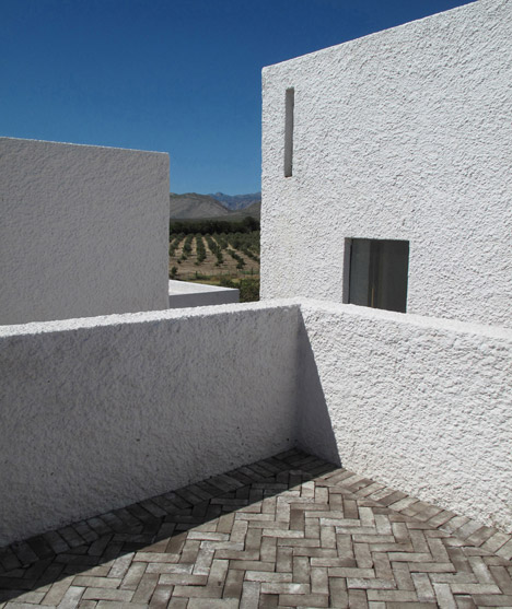 Swartberg house by Openstudio Architects