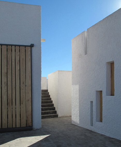 Swartberg house by Openstudio Architects