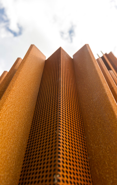 The Corten House by DMOA architects