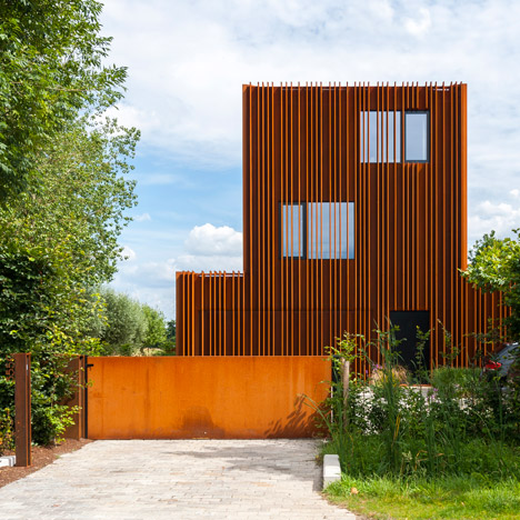 The Corten House by DMOA architects