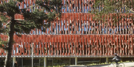 The University of Queensland's Advanced Engineering Building by Richard Kirk and Hassell