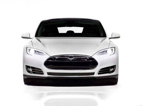 tesla-model-s-autopilot-design-dezeen_2