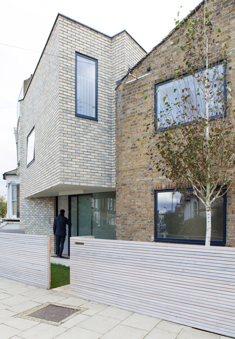 1050 Clonbrock Road by Lipton Plant Architects