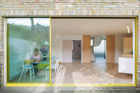 1050 Clonbrock Road by Lipton Plant Architects