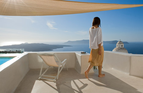A Holiday House in Santorini Island by Alexandros Kapsimalis and Marianna Kapsimalis