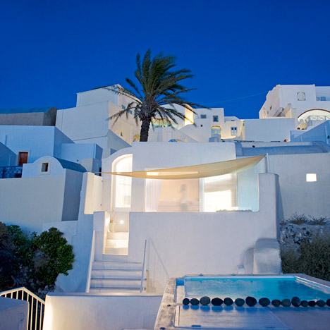 A Holiday House in Santorini Island by Alexandros Kapsimalis and Marianna Kapsimali