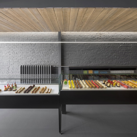À La Folie patisserie contrasts colourful treats with a black and grey interior