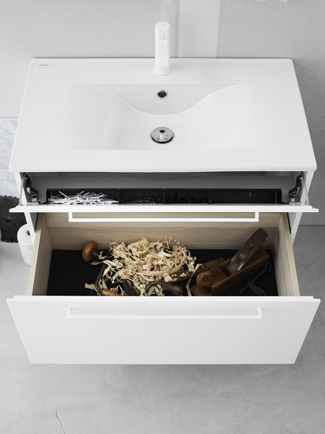 Bathroom-furniture-by-Swoon_dezeen_468_2