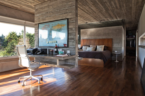 Casa Torcuato by Estudio Besonias Almeida