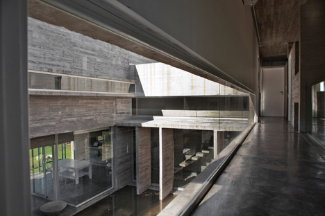 Casa Torcuato by Estudio Besonias Almeida