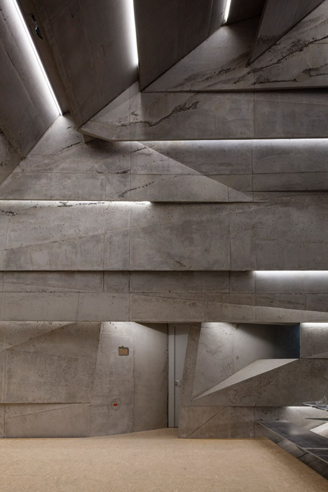 Concert hall in Blaibach by Peter Haimerl