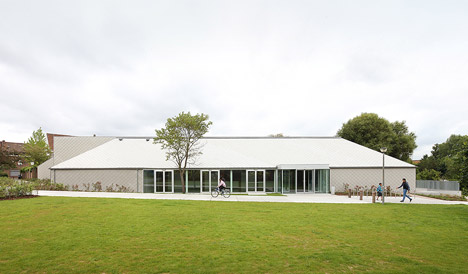Cultural Center de Neerbeek by Urbain Architectencollectief