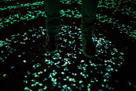Daan Roosegaarde's Van Gogh Bicycle Path