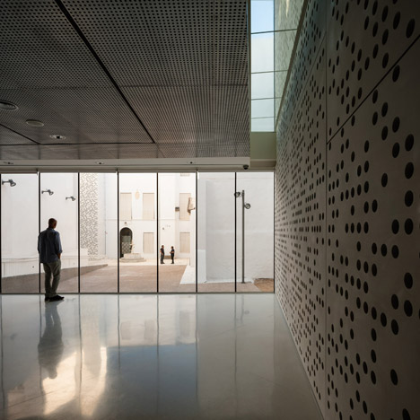 Fine Arts Museum by Estudio Arquitectura Hago