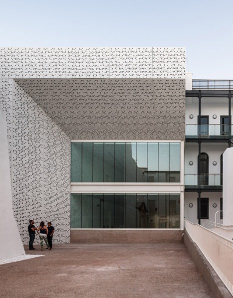 Fine Arts Museum by Estudio Arquitectura Hago