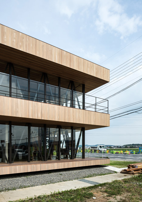 Glass + Wood by Hironobu Hamada