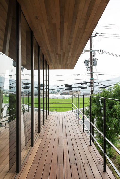 Glass + Wood by Hironobu Hamada