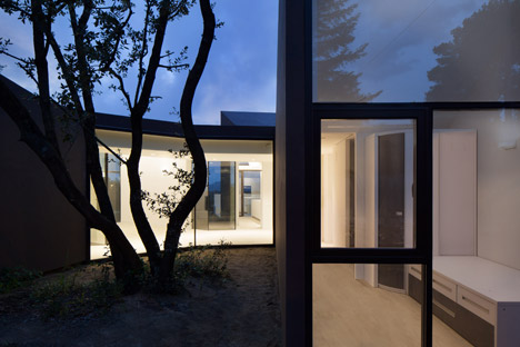 House YC by RTA Office