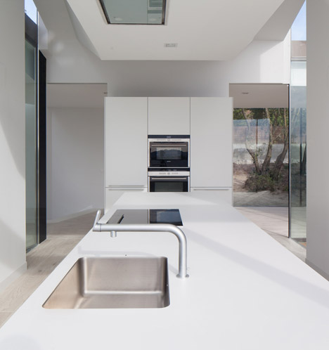 House YC by RTA Office