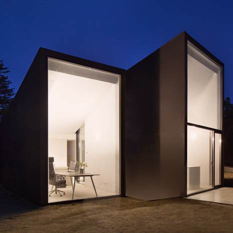 House YC by RTA Office