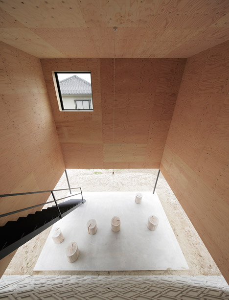 House in Miyake by Yoshio Ohno Architects