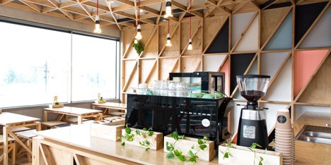 Jury Cafe by Biasol Design Studio