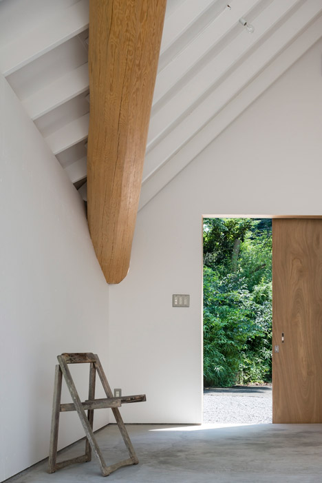 Light Shed by FT Architects
