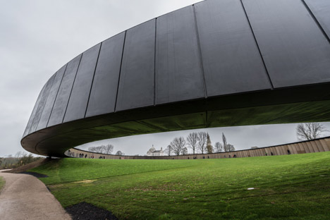 Notre Dame de Lorette international memorial by Philippe Prost