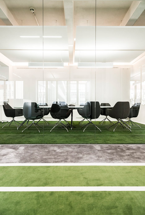 Onefootball HQ by TKEZ Architects