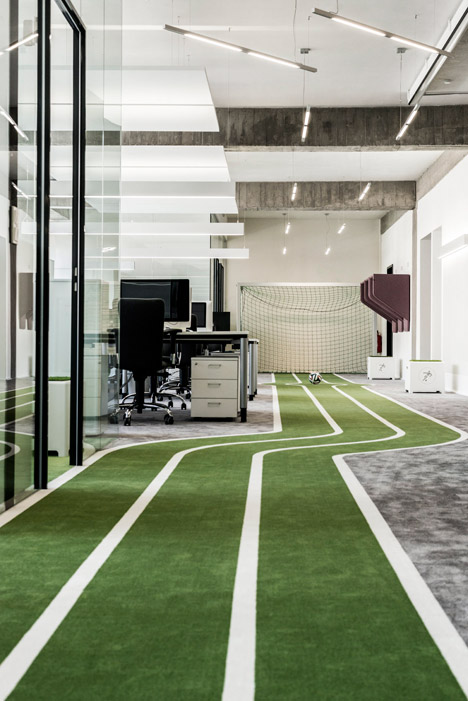 Onefootball HQ by TKEZ Architects